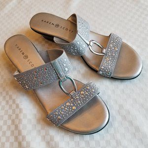 Karen Scott's Eanna sandals in silver size 8.5 with shiny studs and ring hardwar
